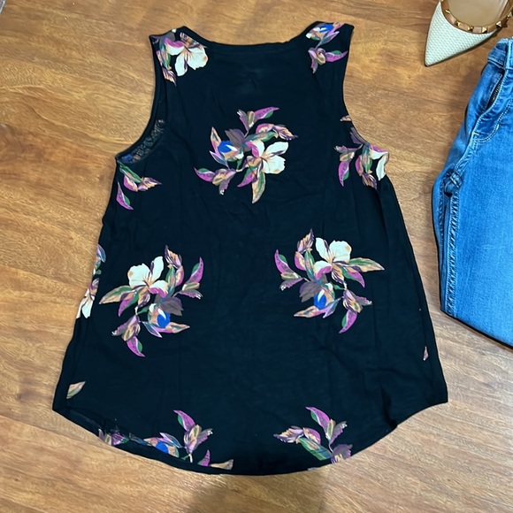 A New Day floral tank top XS - Picture 3 of 7